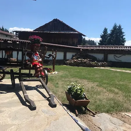 Къща за гости Бабуч * Добринище